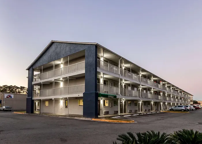 Hotel: Studio 6-Savannah, Ga