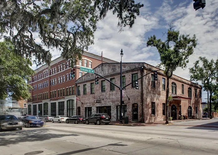 Beach Hotels Staybridge Suites Savannah Historic District By Ihg
